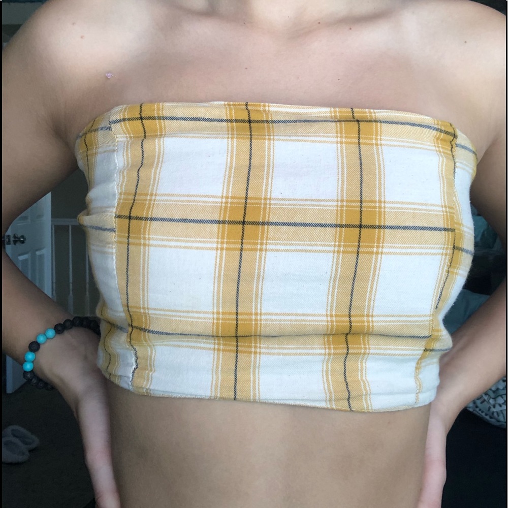 Lottie Moss tube top
